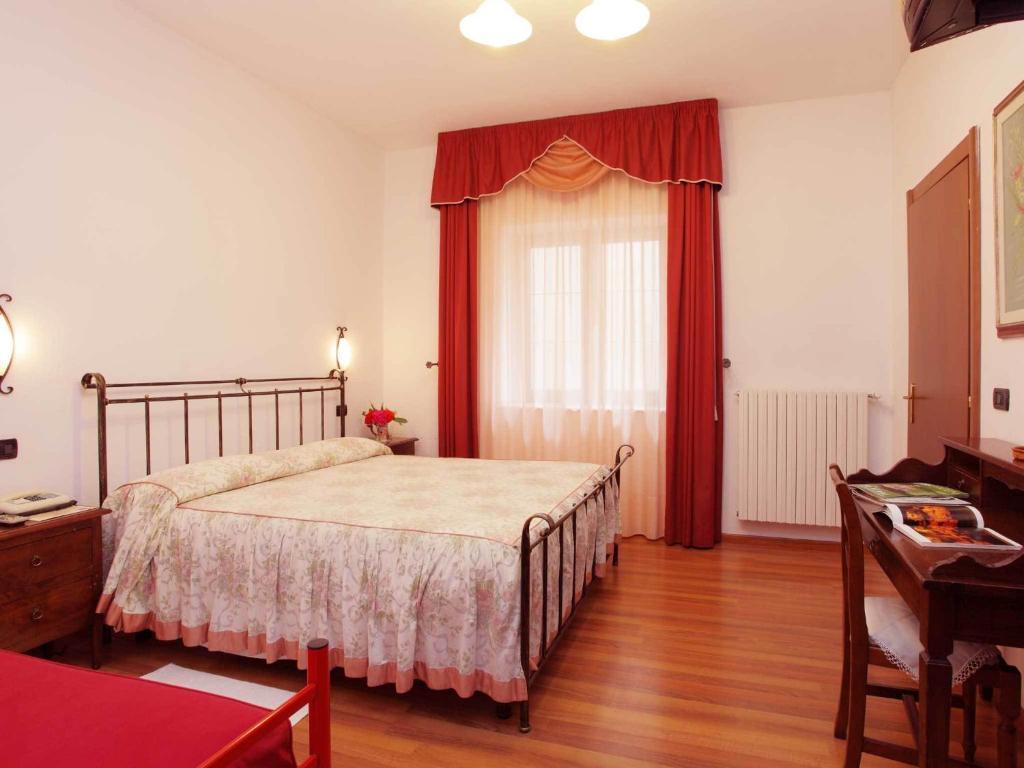קסטל דל פיאנו Albergo Le Macinaie - Monte Amiata חדר תמונה